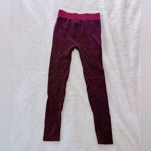 Seamless Red Patterned Leggings